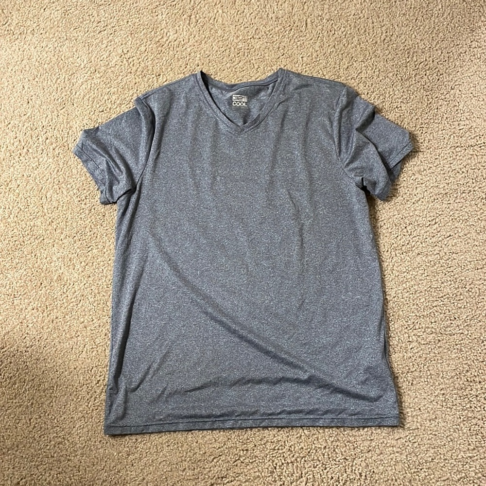 Large 32 Degrees shirt